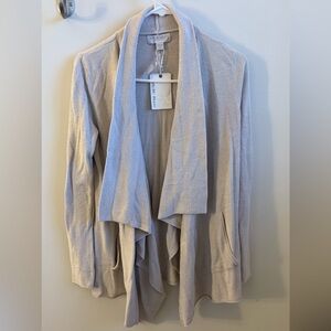 NWT Barefoot Dreams Sweater